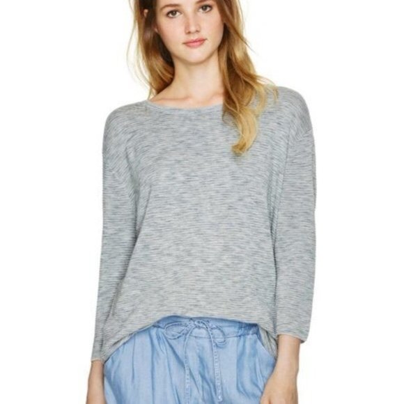 Aritzia Sweaters - Wilfred Aritzia Blanchard Sweater in Light Grey